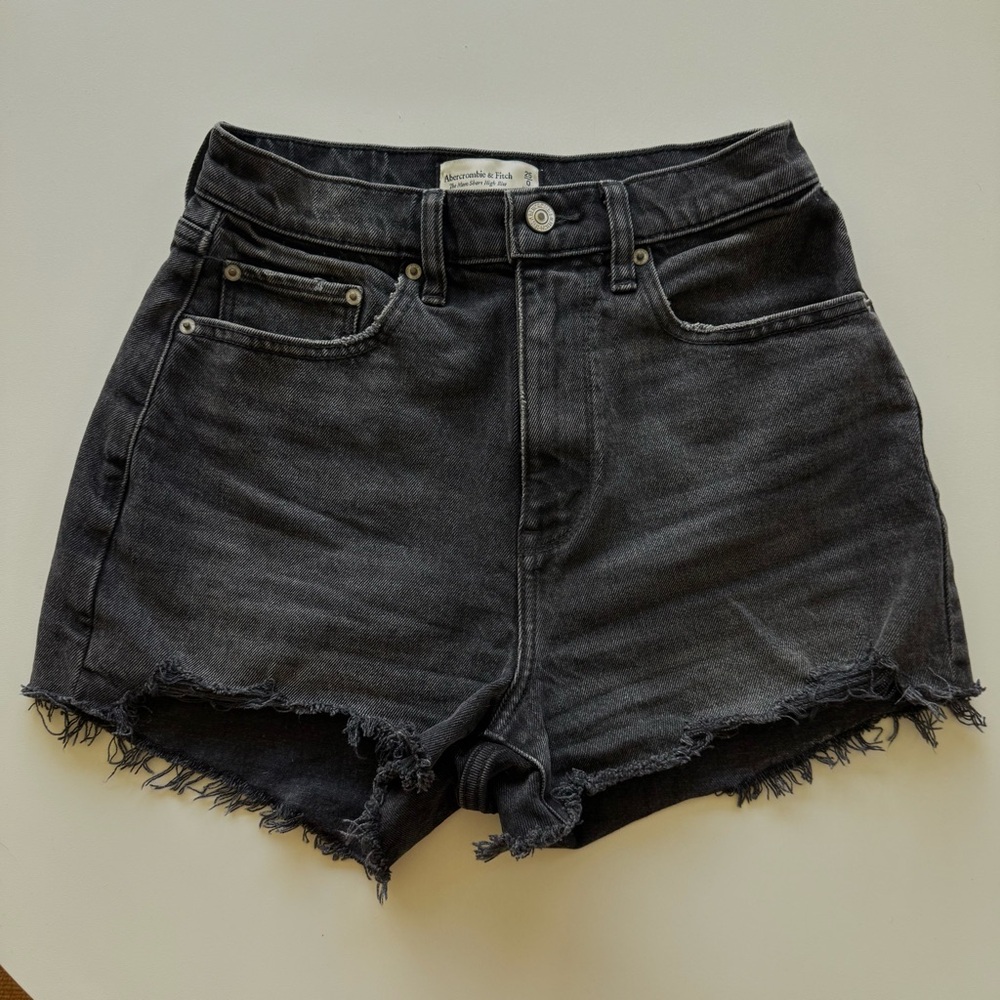 Abercrombie & Fitch The Mom Short High Rise Black Denim Shorts Curve Love 25